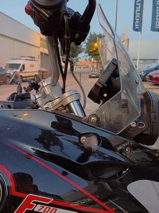 Soporte cúpula BMW F700GS
