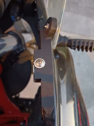 Soporte cúpula BMW F700GS