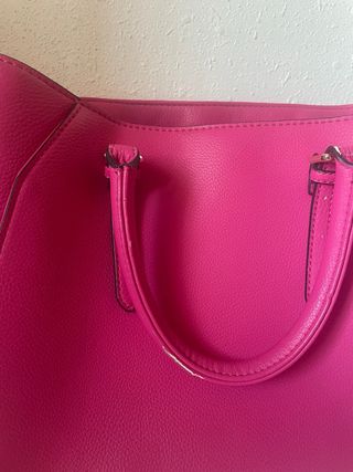 Bolso Guess rosa fucsia