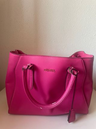 Bolso Guess rosa fucsia