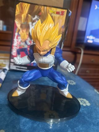 3 Figuras Goku Super Saiyan