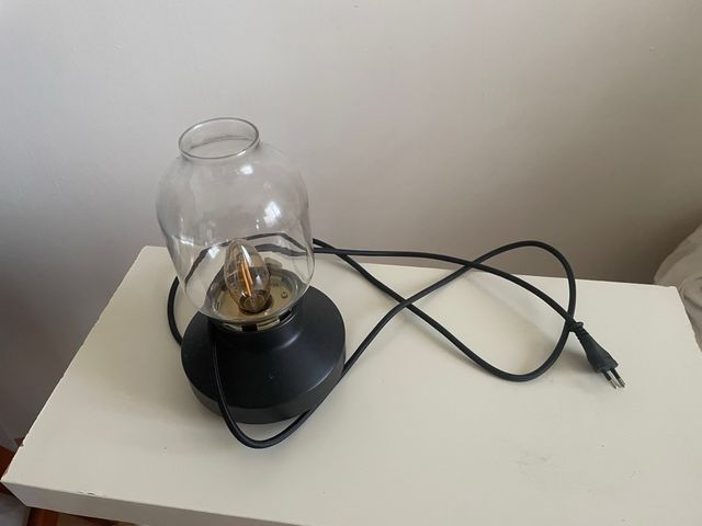 Lámpara mesita noche - Moderna