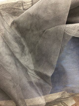 Tela tul negra seda natural 250 m por 180 ancho