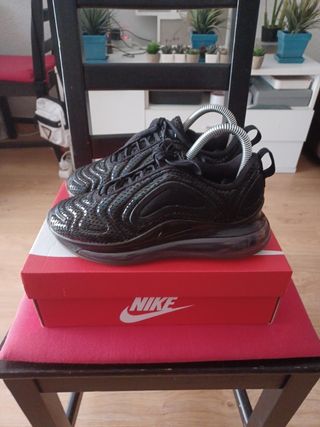 Zapatillas Nike Air Max 720 negras