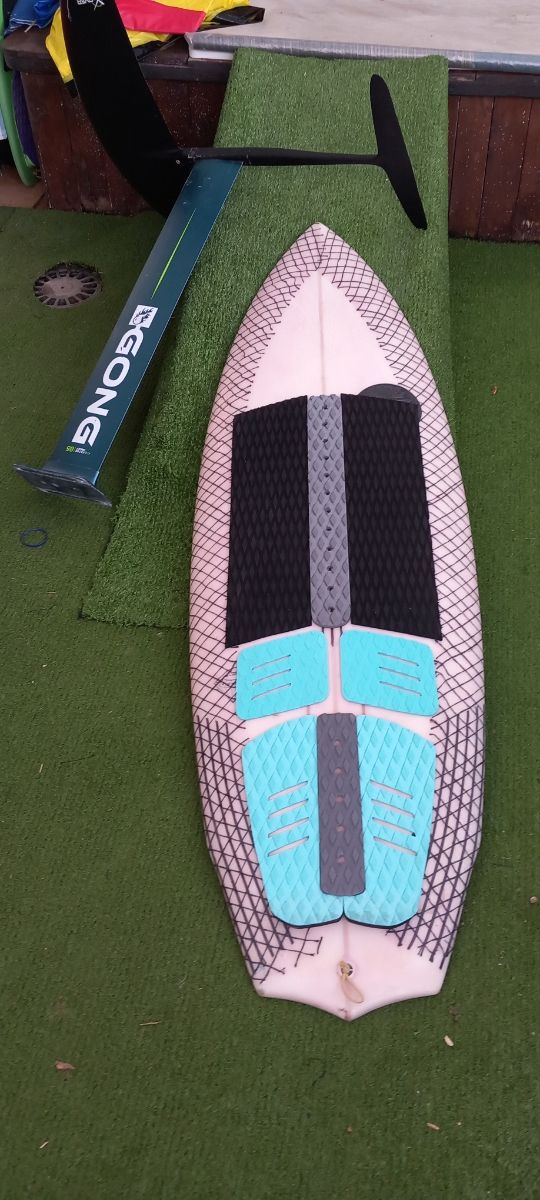 Tabla de surf y Surffoil: