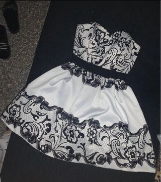 Abito bianco e nero spalline sottili