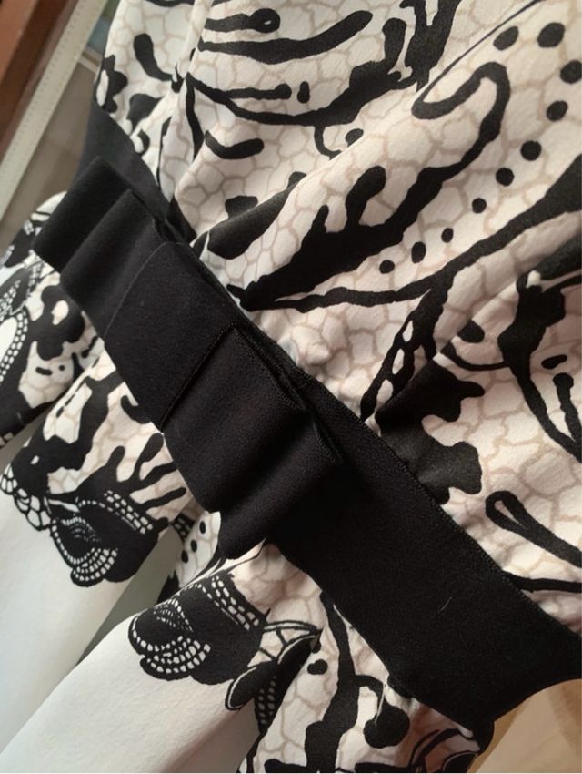 Abito bianco e nero spalline sottili