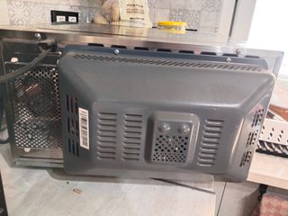 Microondas con horno - 25L