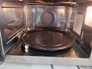 Microondas con horno - 25L