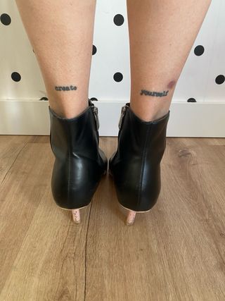 Botines Zara tacón aguja negras