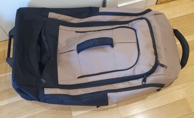 Maleta y mochila viaje beige-negra