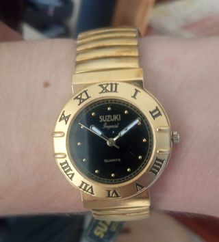 Reloj Suzuki Imperial - Dorado