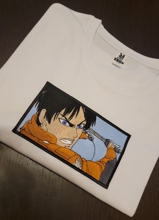 Maglietta Attack on Titan ricamata - L