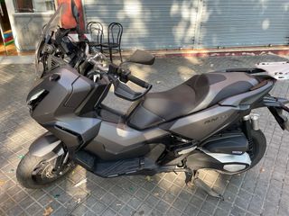 Honda ADV 350 2022 con Mapit y garantia hasta 2027
