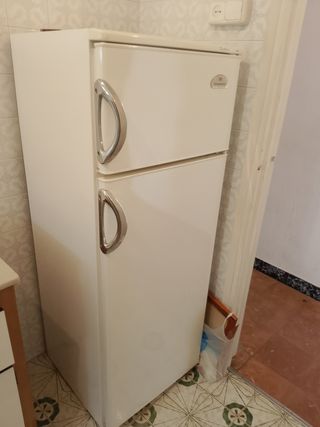 Nevera blanca 2 puertas