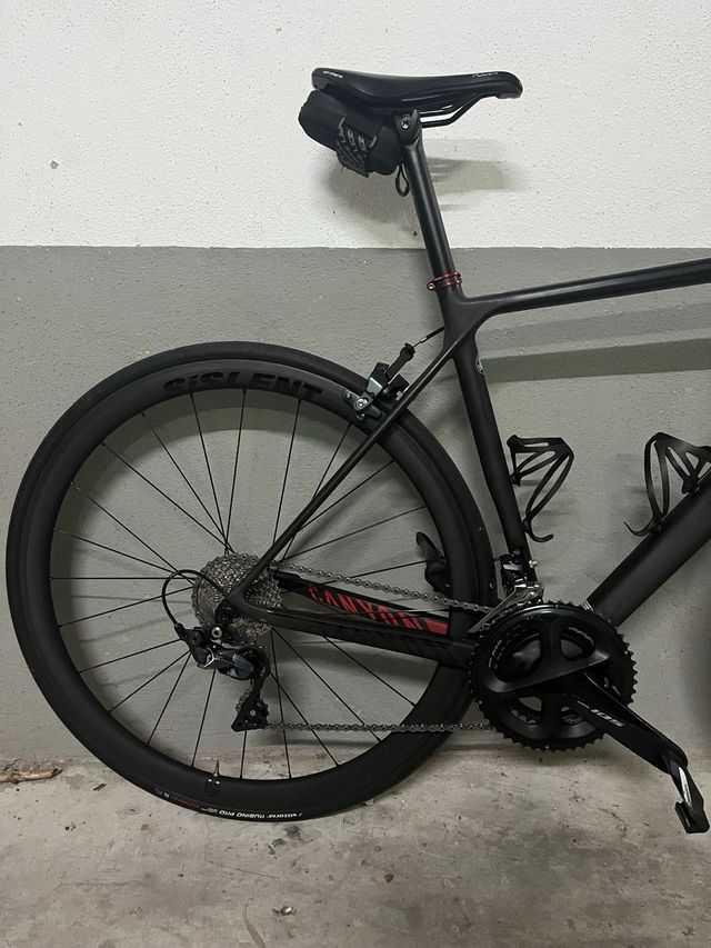 Bicicleta Carretera Canyon Ultimate CF SLX