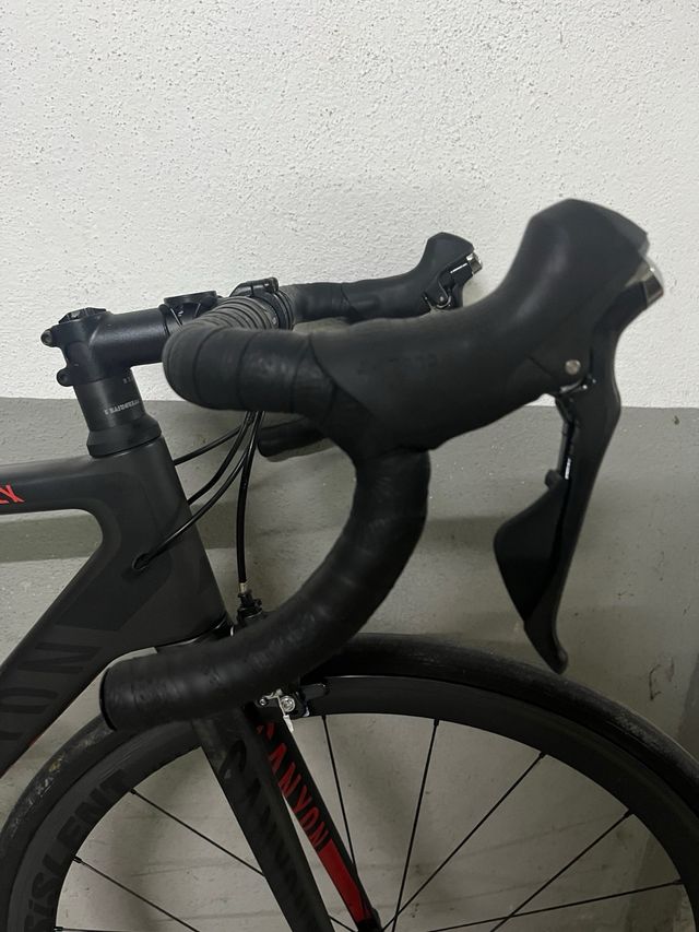 Bicicleta Carretera Canyon Ultimate CF SLX