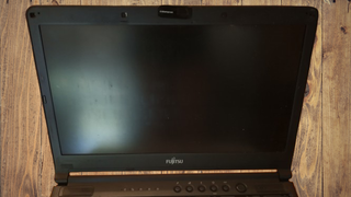 Portátil Fujitsu S761