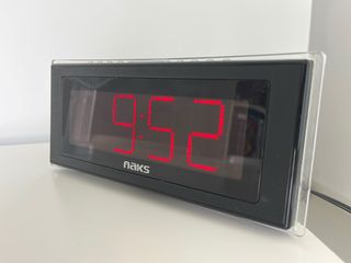 Radio despertador digital Naks