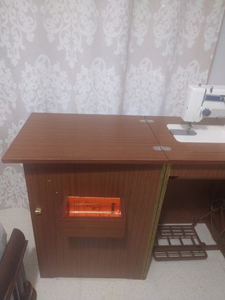 Mueble de coser sin máquina 