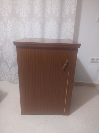 Mueble de coser sin máquina 