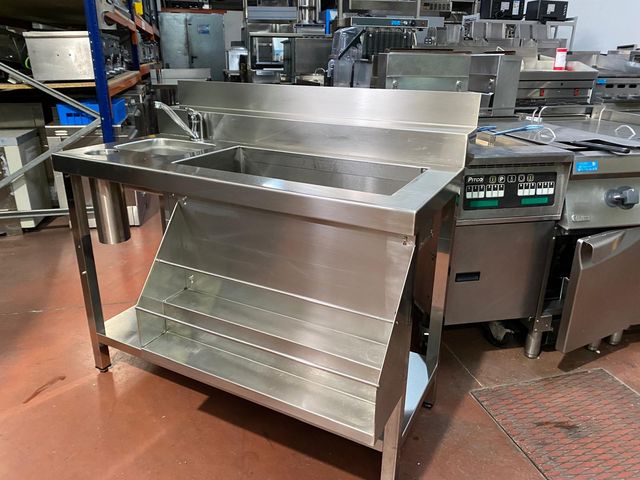 Mesa coctelera en acero inoxidable seminueva