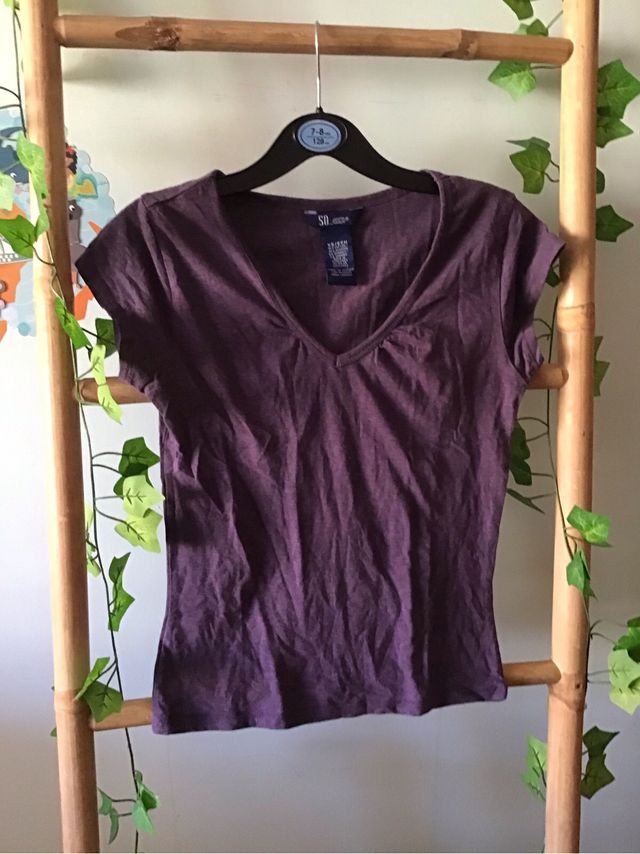 Camiseta morada talla S