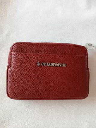 Monedero Stradivarius rojo