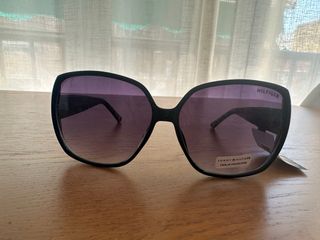 Gafas Tommy Hilfiger NUEVAS Negras