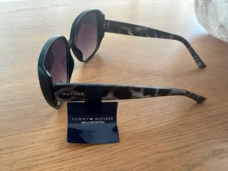 Gafas Tommy Hilfiger NUEVAS Negras