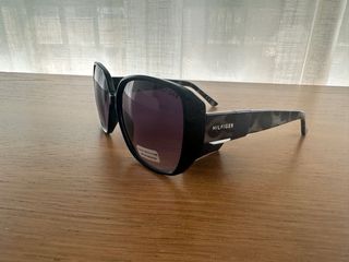 Gafas Tommy Hilfiger NUEVAS Negras