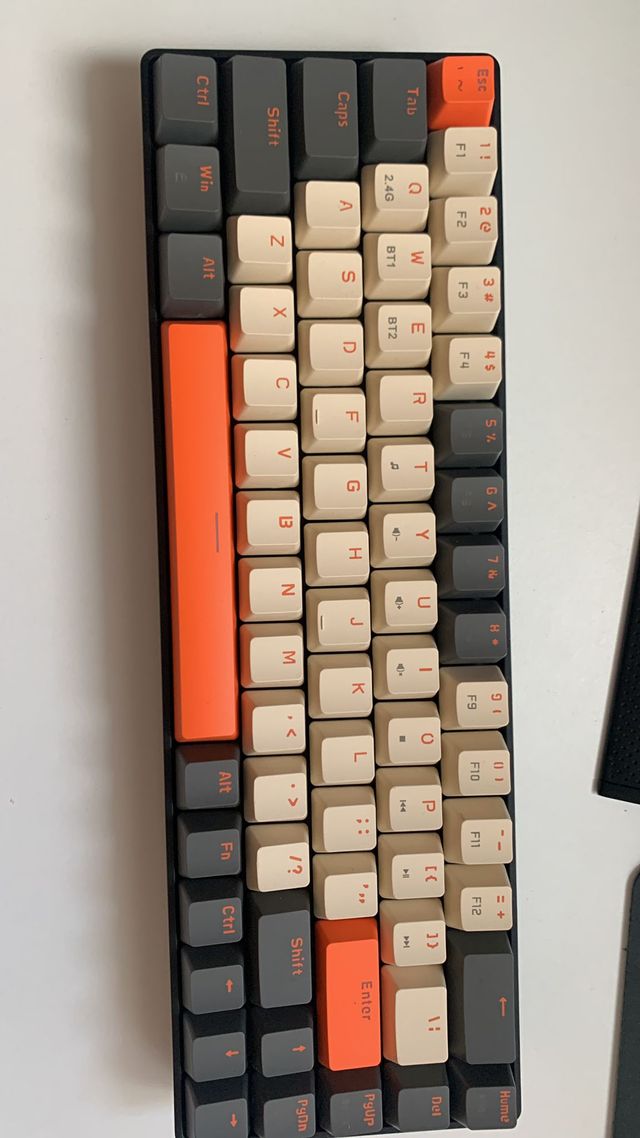Teclado mecánico Ziyoulang - Beige/Naranja