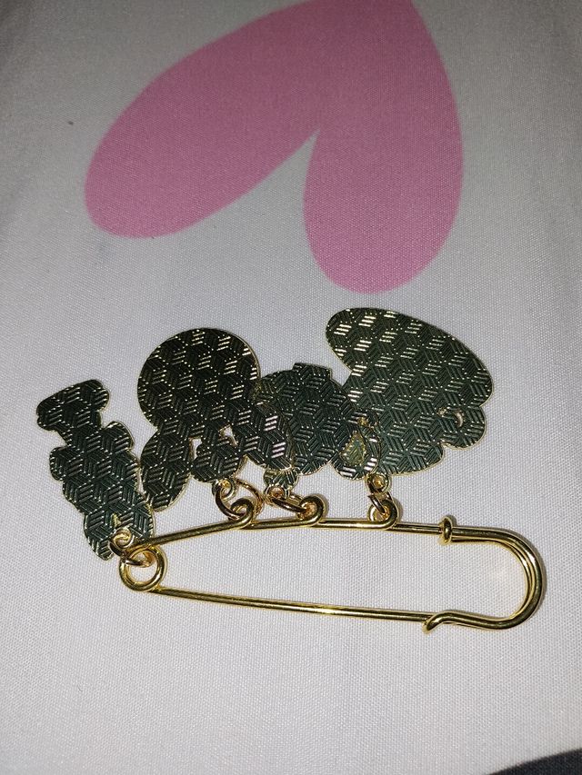 Broche Alicia en el País de las Maravillas