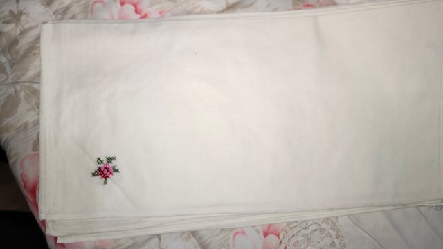 Tovaglia ricamata cotone lino