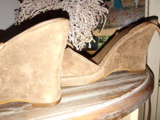 Sandalias cuña marrón