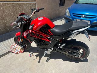 Moto 125cc roja - Como nueva