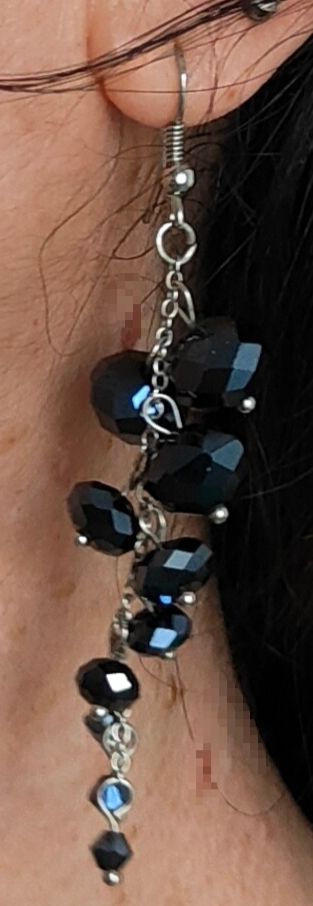Orecchini pendenti neri
