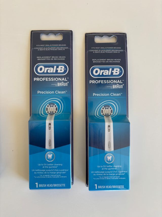 4 Cepillos Oral-B: Precision Clean + Floss Action