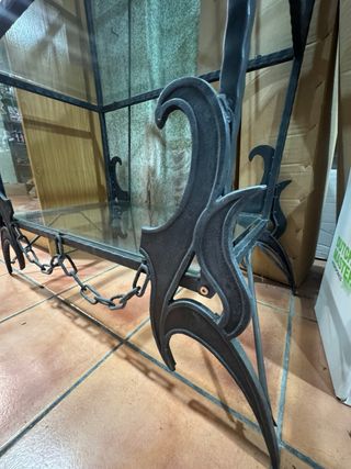 Estantería gótica dragón