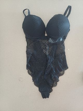 Body encaje negro