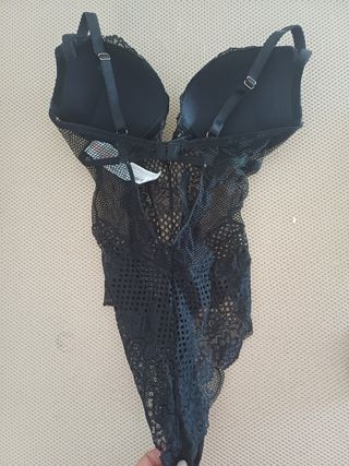 Body encaje negro