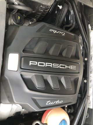 Porsche Macan PORSCHE MACAN TURBO 