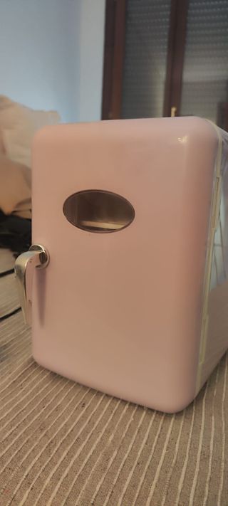 Mini Nevera Cosméticos Morada