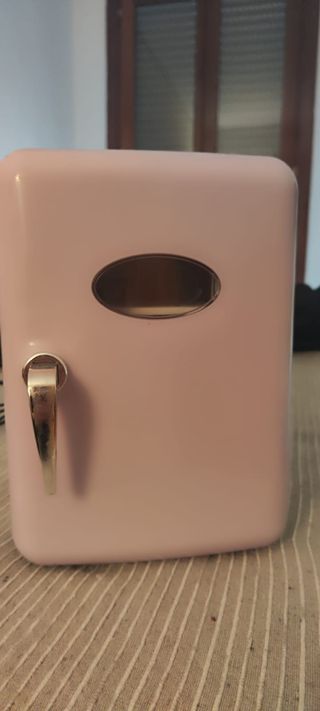 Mini Nevera Cosméticos Morada