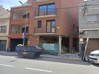 Local comercial en venta en Poble Nou - Zona Esportiva en Terrassa