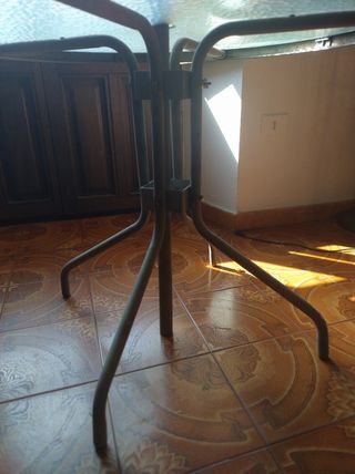 Tavolo rotondo in vetro temperato - Giardino