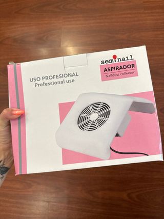 Aspirador de polvo para uñas