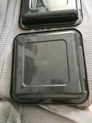 2 Bandejas para Horno - 26,5x26,5x4cm