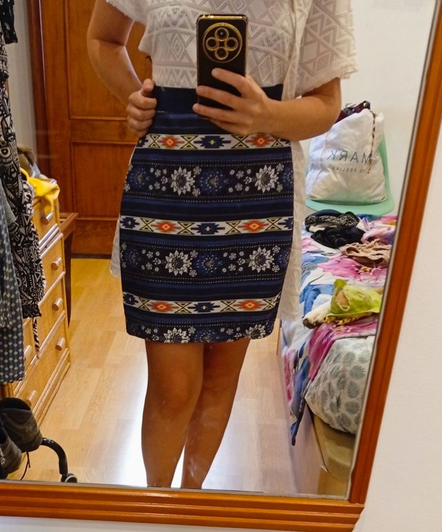 3 minifaldas talla 36,38.