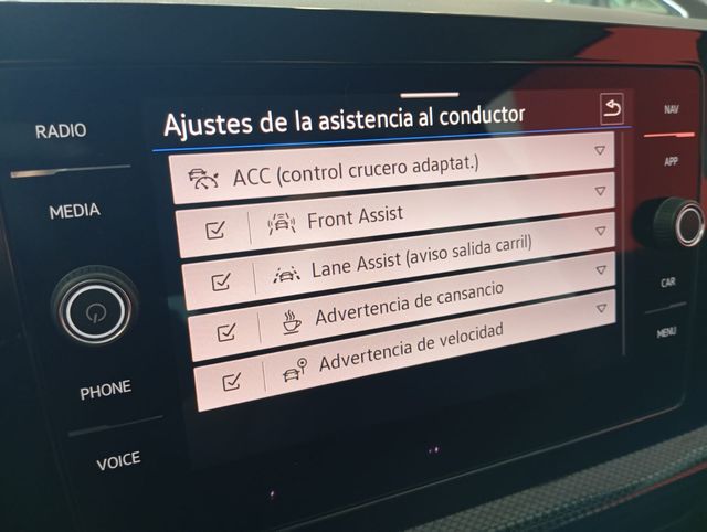 VOLKSWAGEN T-CROSS 1.0TSI / 115CV / 2024